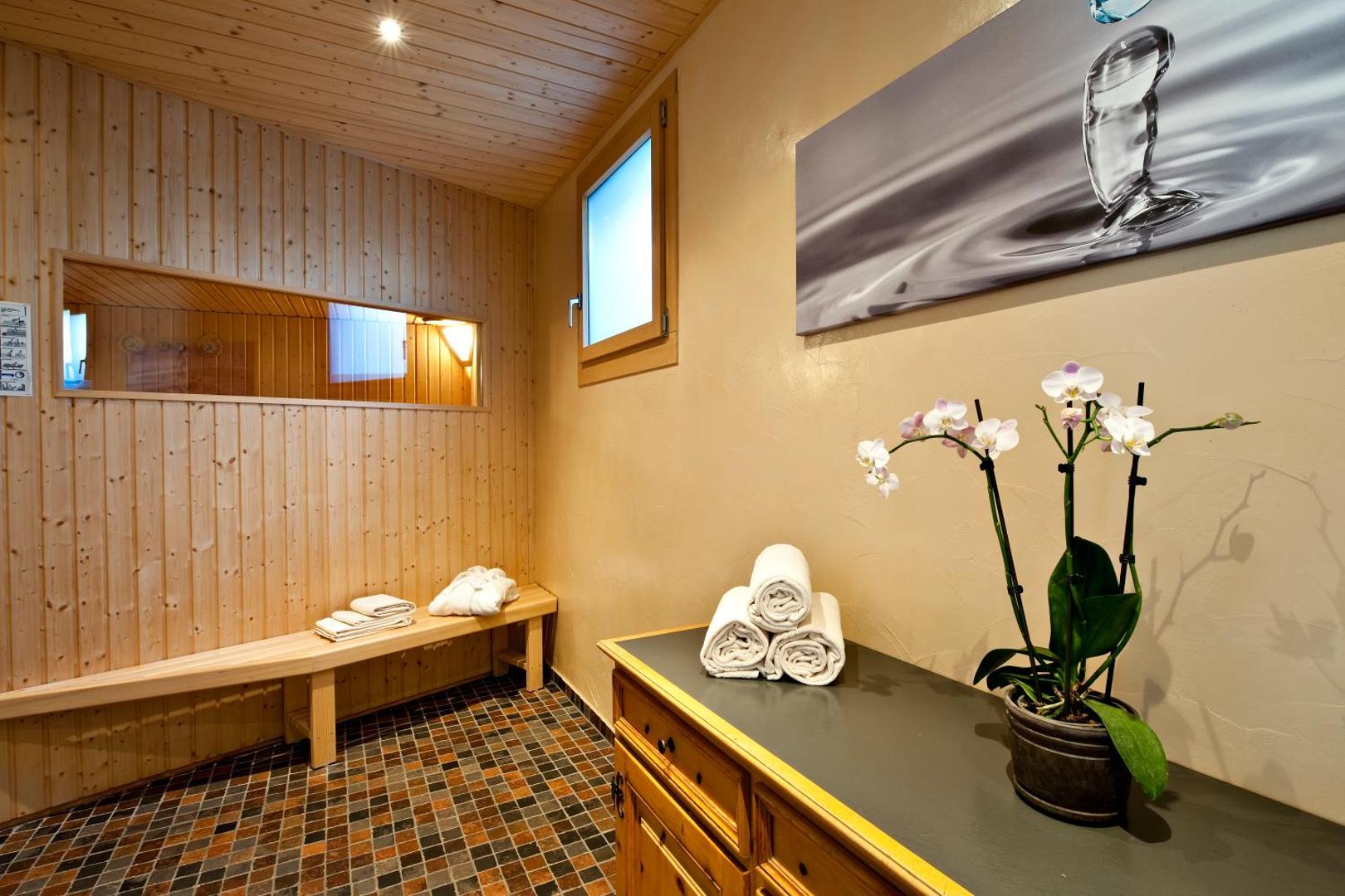Hotel Station 4