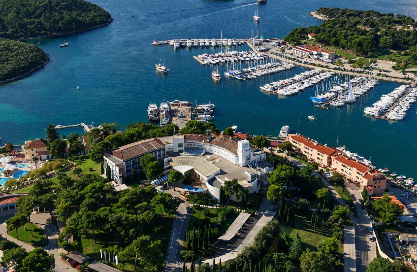 Maistra Select Pineta Hotel 4