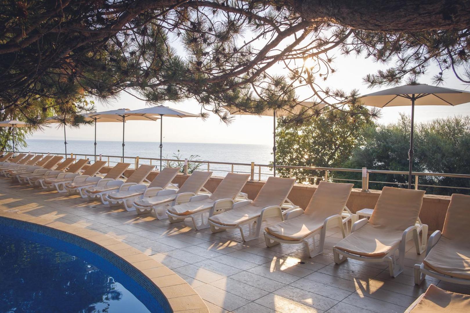 ELPIDA Hotel - All Inclusive & Beach Front 8