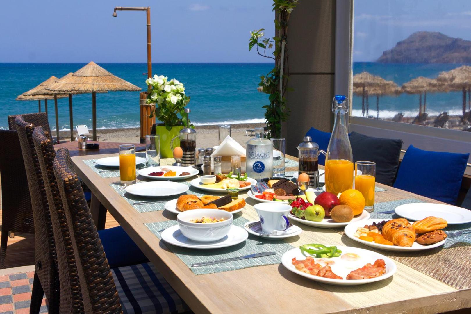 Ariadne Beach 6