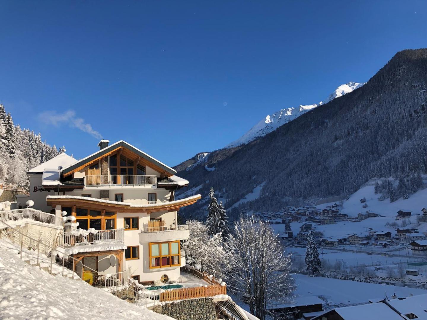 Hotel Garni Bergwelt 8