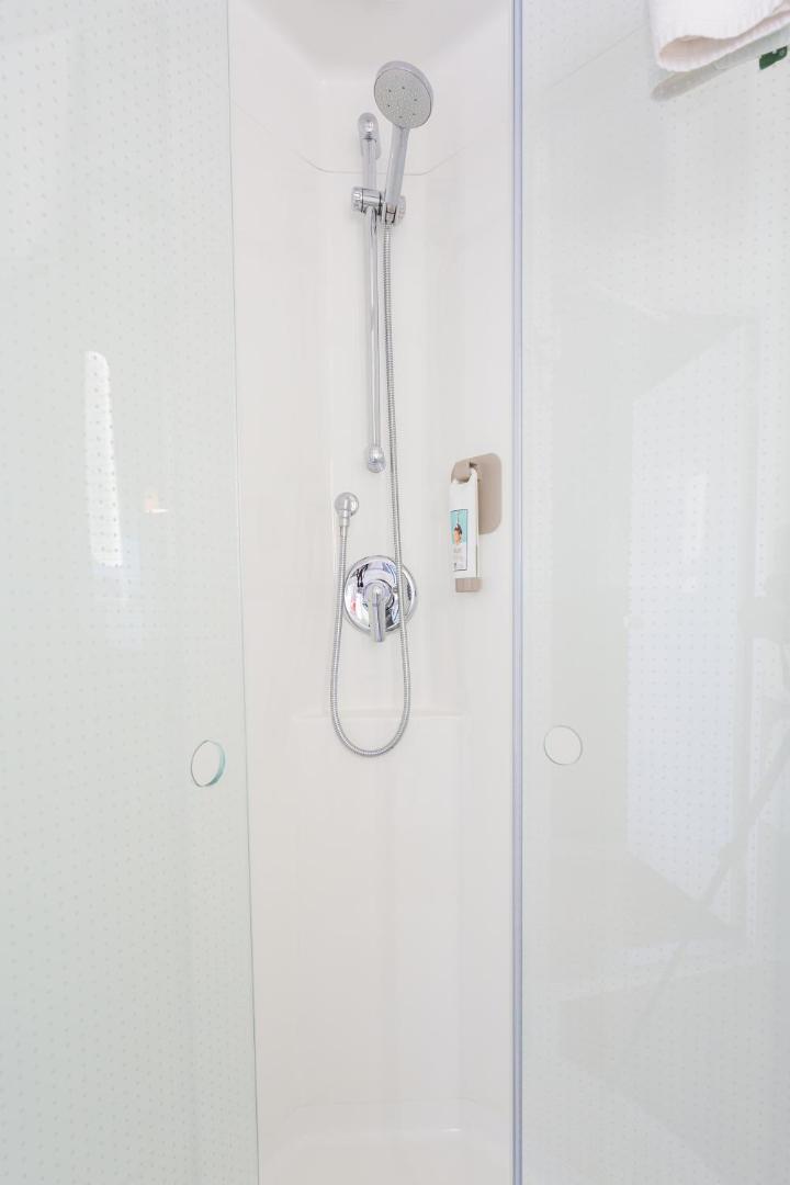 Ibis Elche 4