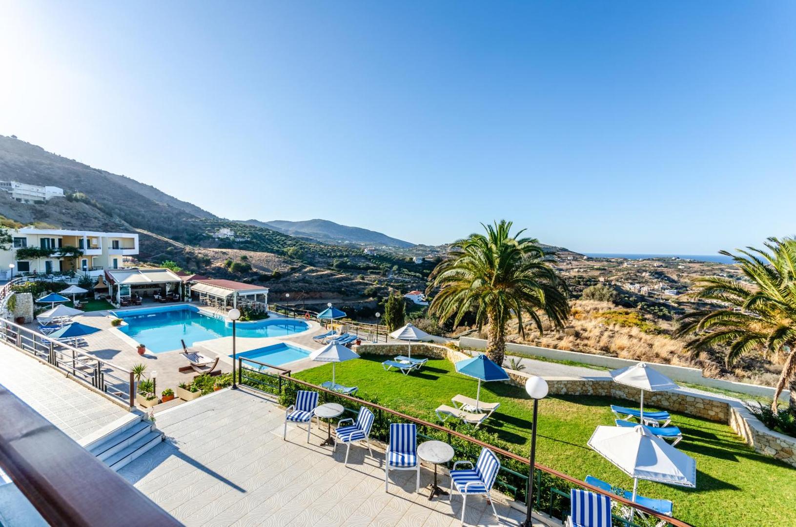 Pela Mare Hotel 8