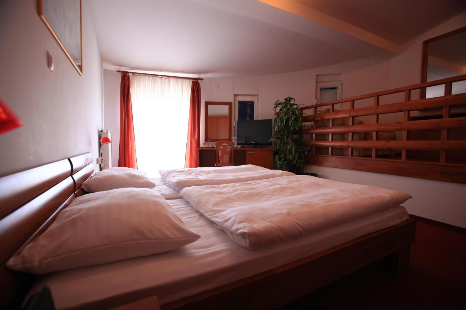 Hotel Orion 3
