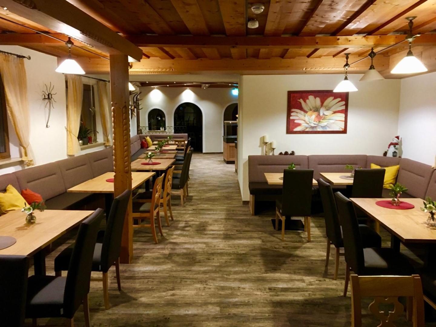 Alpenhotel Weiherbach Berchtesgaden Hallenbad und Sauna 7