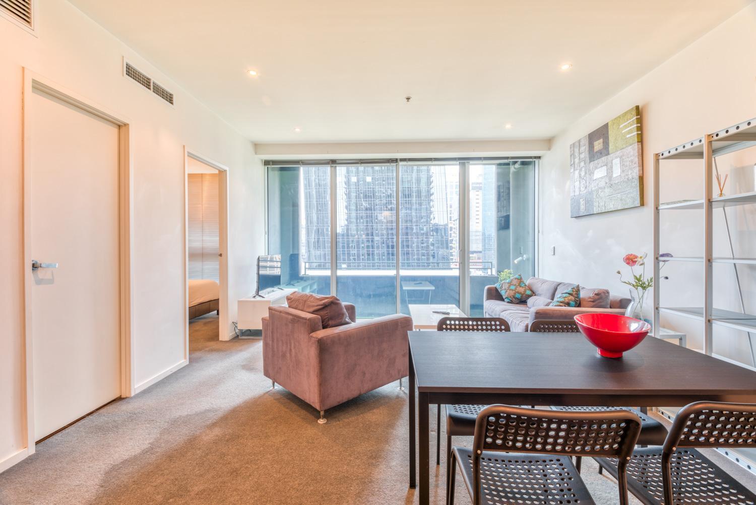 CBD, Collins St address, near Southern Cross – 2 beds