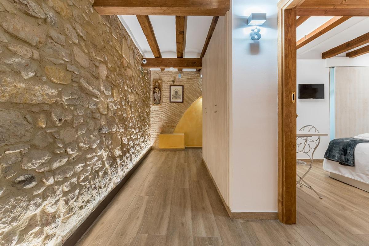 Hostal 977 6