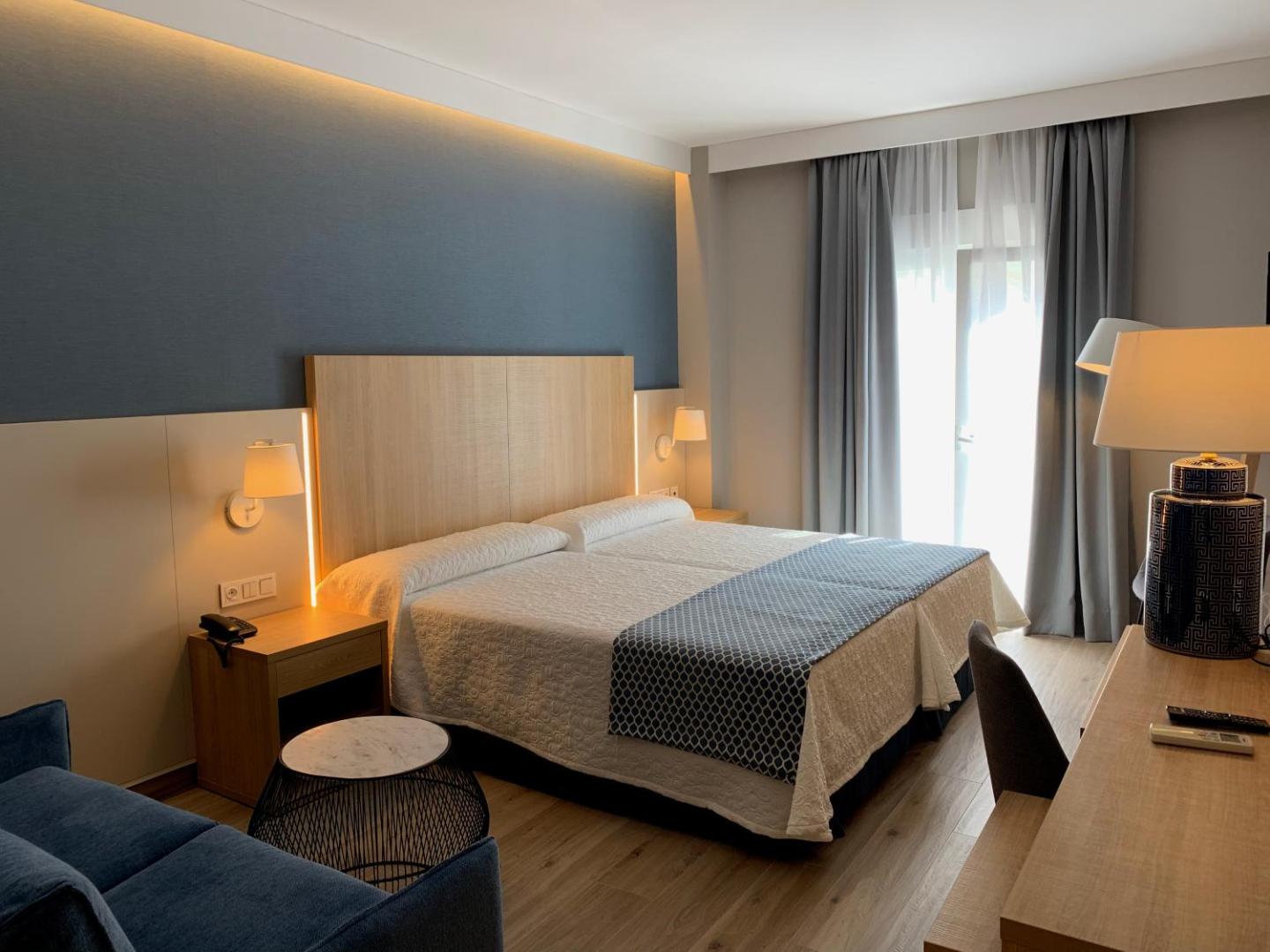 Hotel Puerta del Mar - Adults Recommended 3