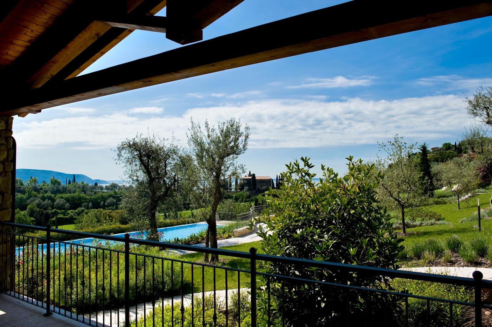 Apartments Golf Bogliaco 4