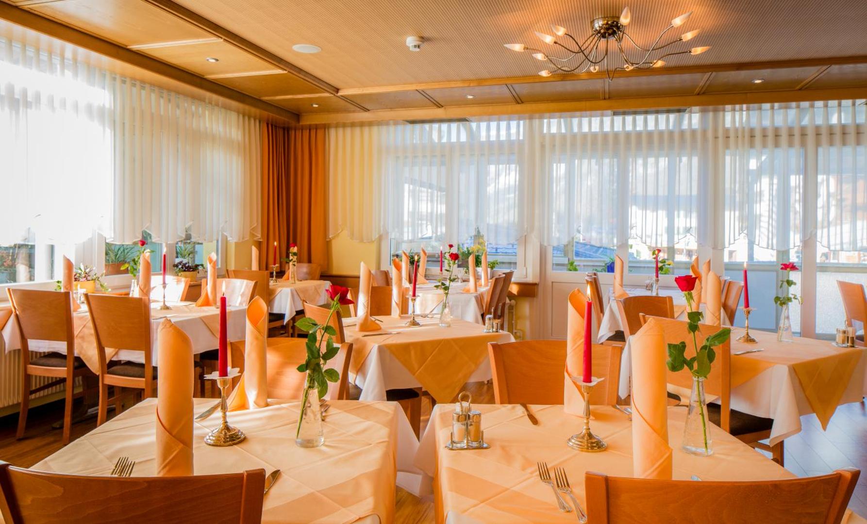 Hotel Heilquelle-Leukerbad-Therme 8