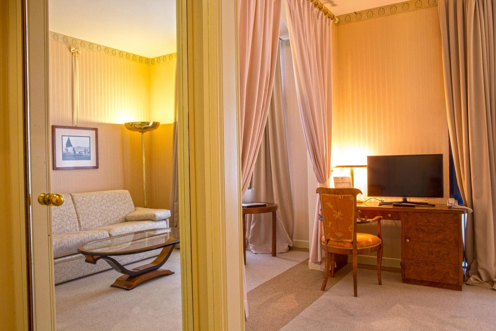 Grand Hotel Astoria 7