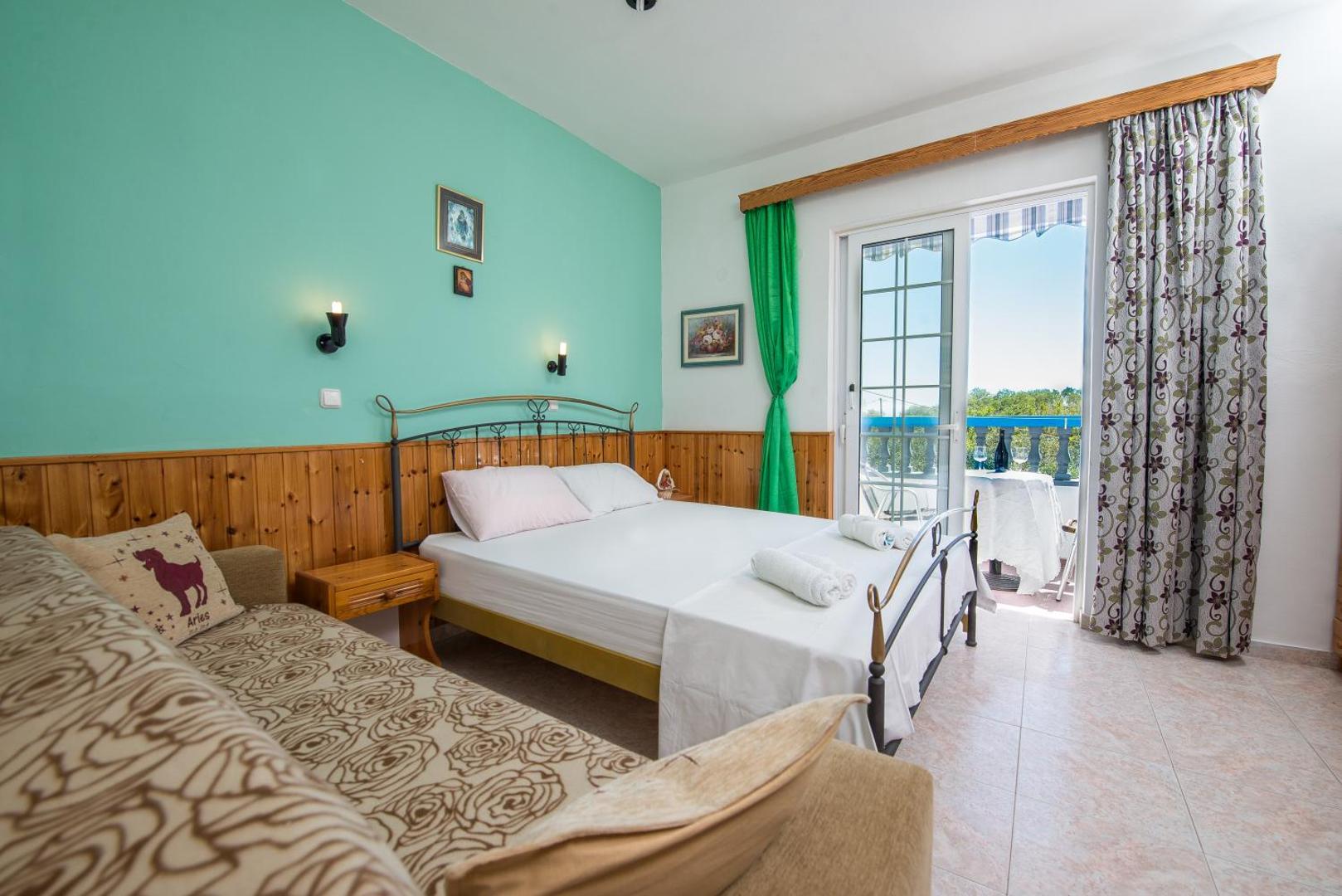 Poseidon Apartment 3