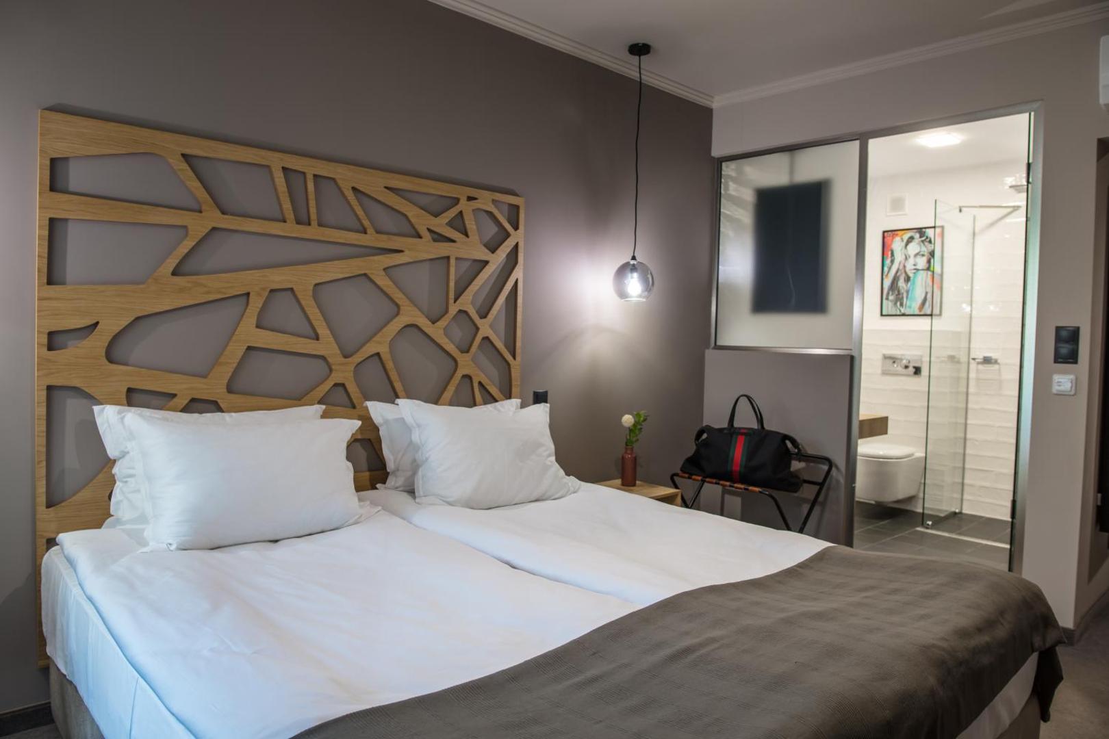 Reverence Boutique Hotel 8