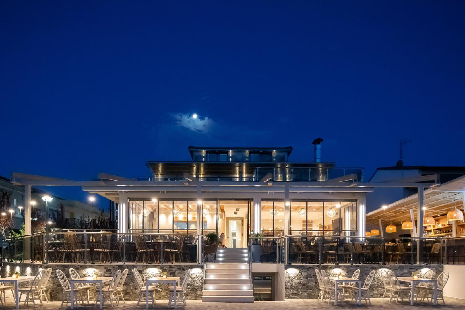 Sea Level Hotel by Diomedes Group 2