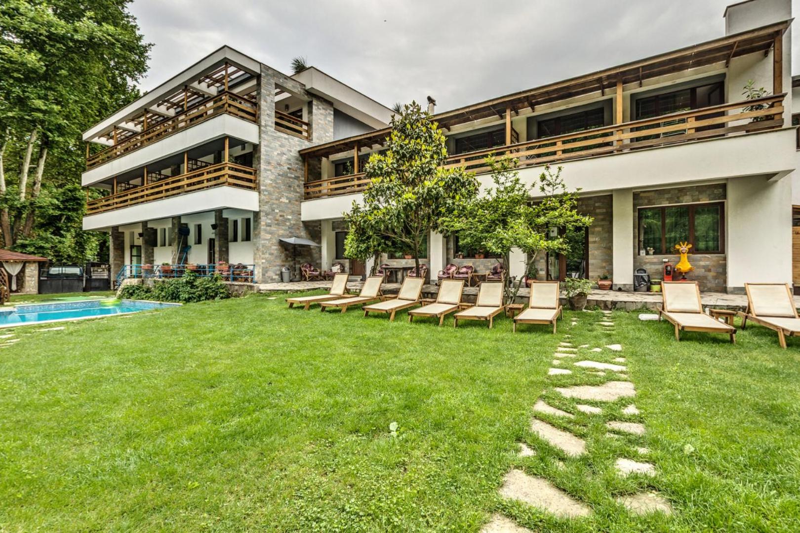 Family Hotel BOHEMA 8