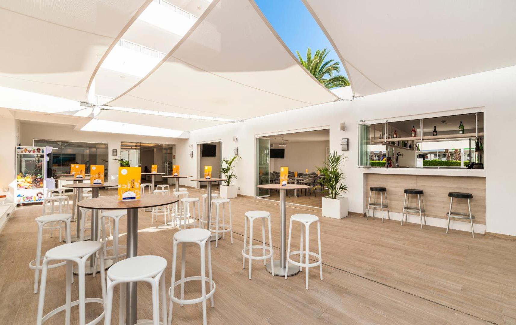 Apartamentos Globales Lord Nelson 6