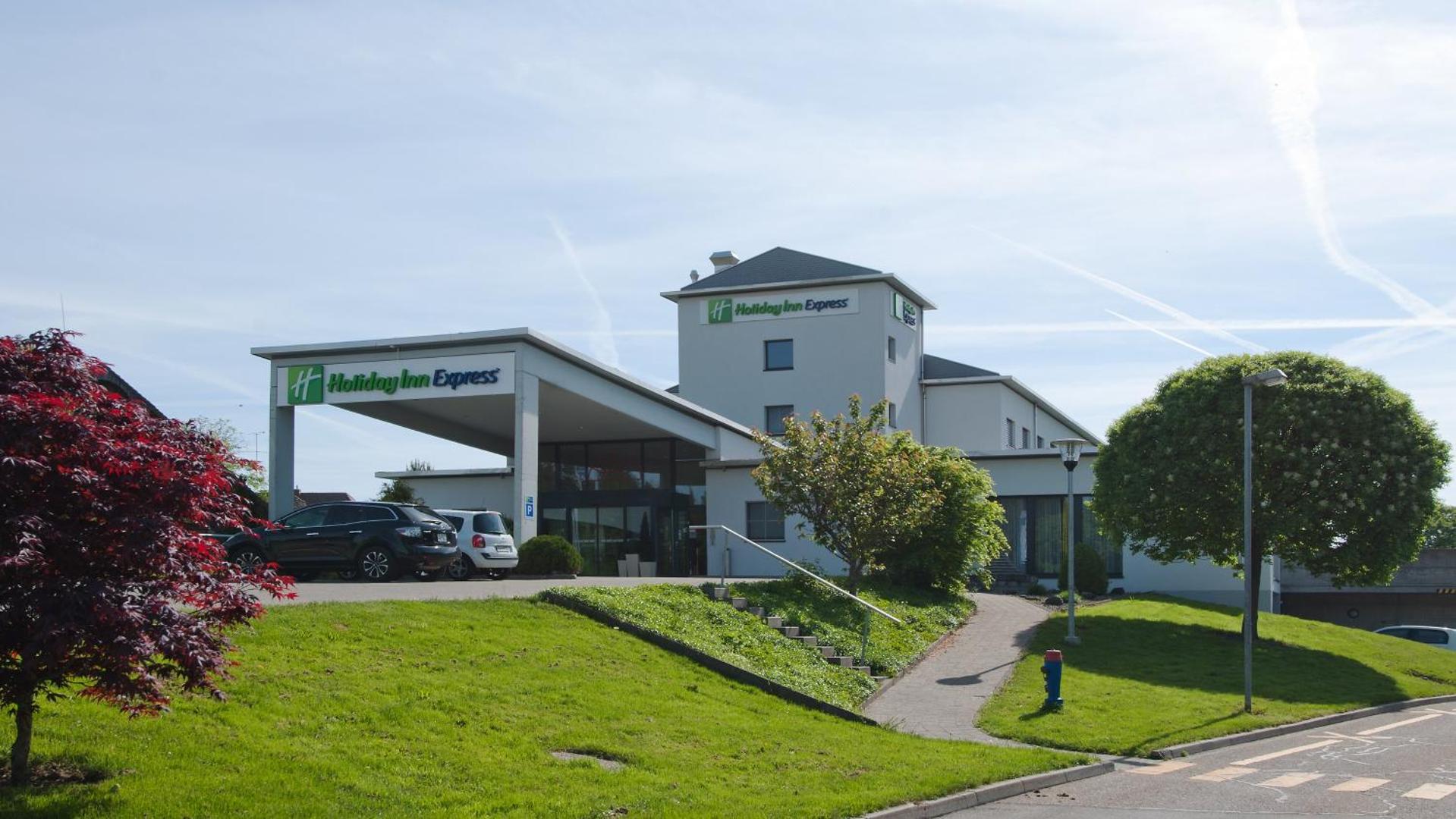 Holiday Inn Express Luzern-Neuenkirch by IHG 1
