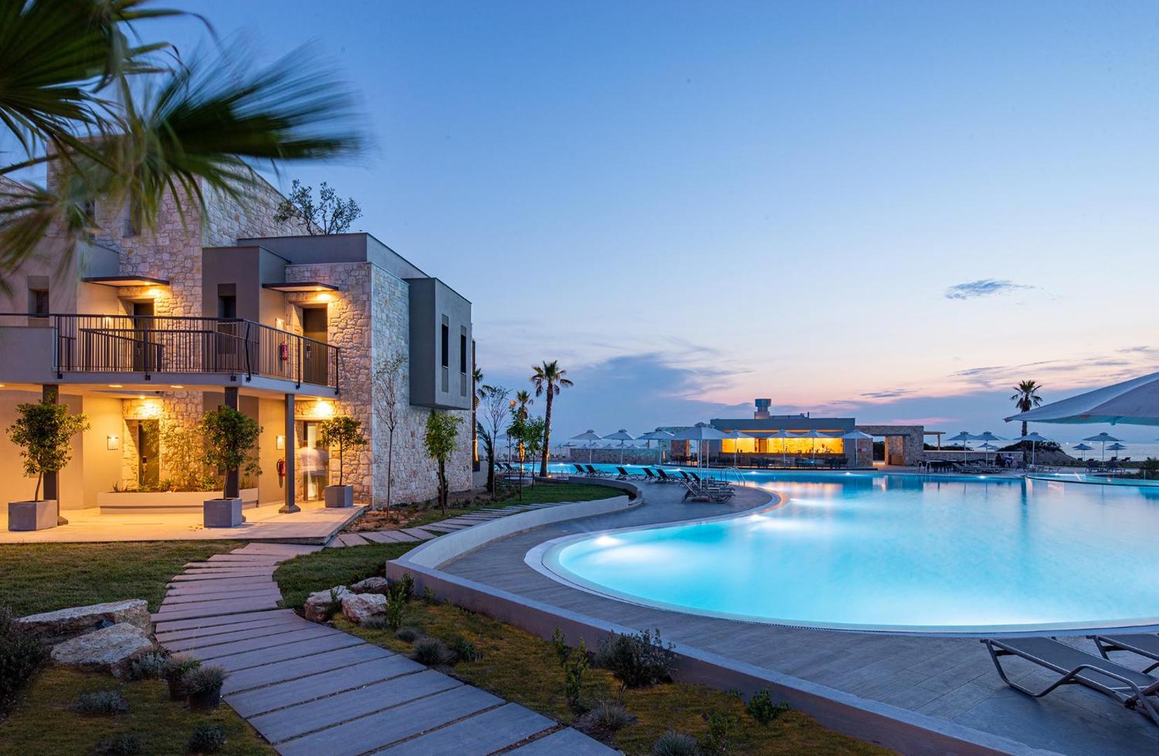 Portes Lithos Luxury Resort 5