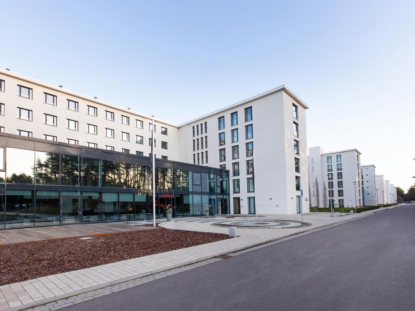 DORMERO Strandhotel Rügen 2