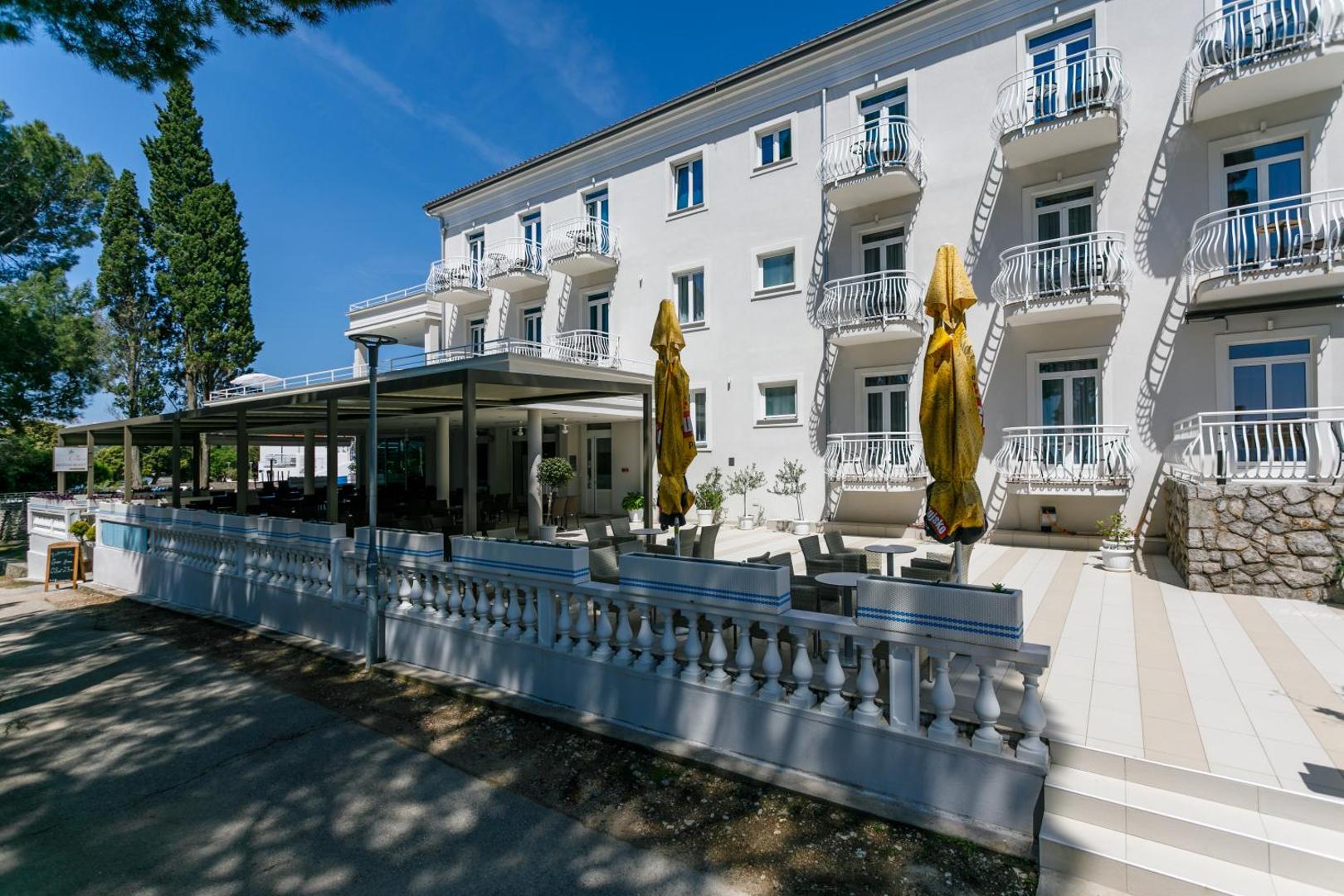 Hotel Bor 6