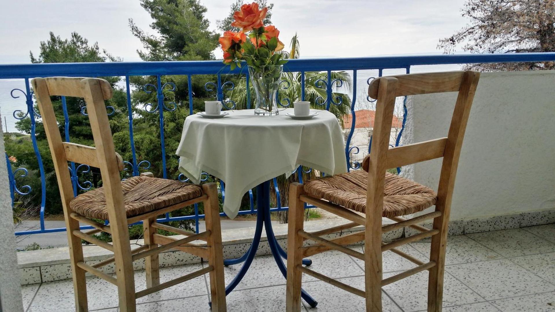 Roditsa Patritsia Apartments 5
