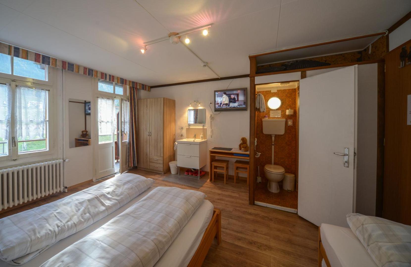 Swiss Lodge Hotel Bernerhof 8