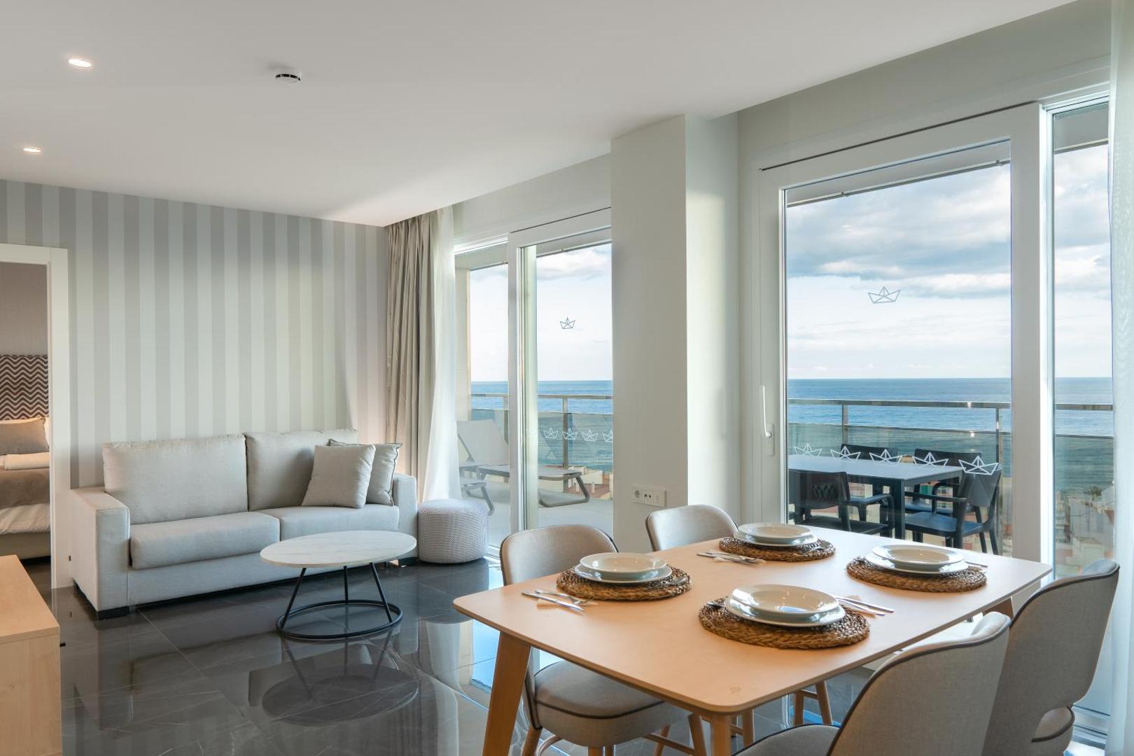 Ahoy Apartments 6