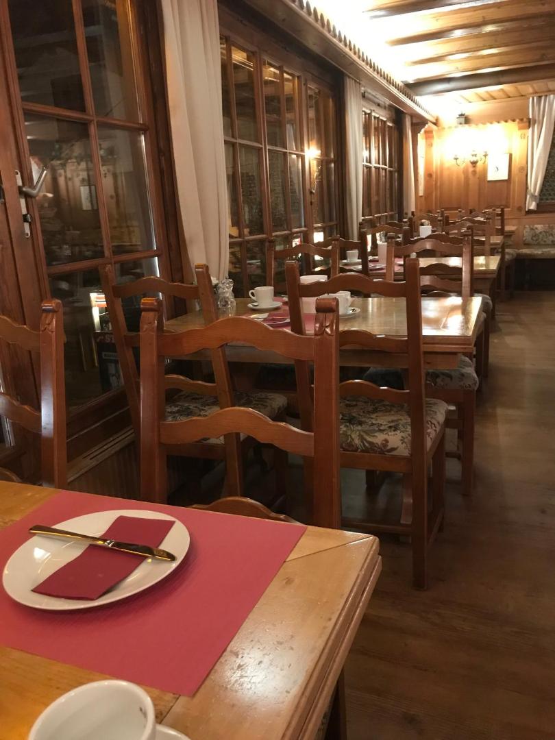 Petit Helvetia Budget Hotel 7