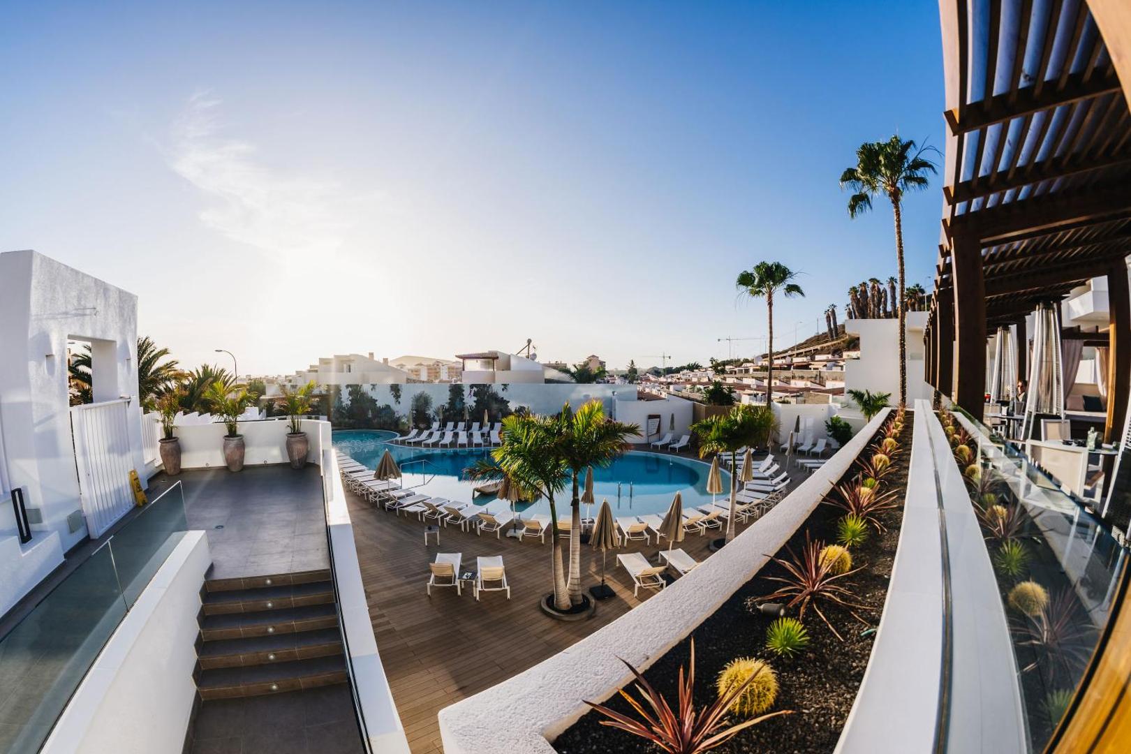 Ohasis Boutique Suites 5