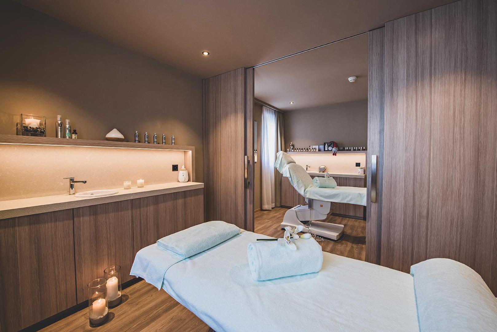Art Boutique Hotel Monopol 7