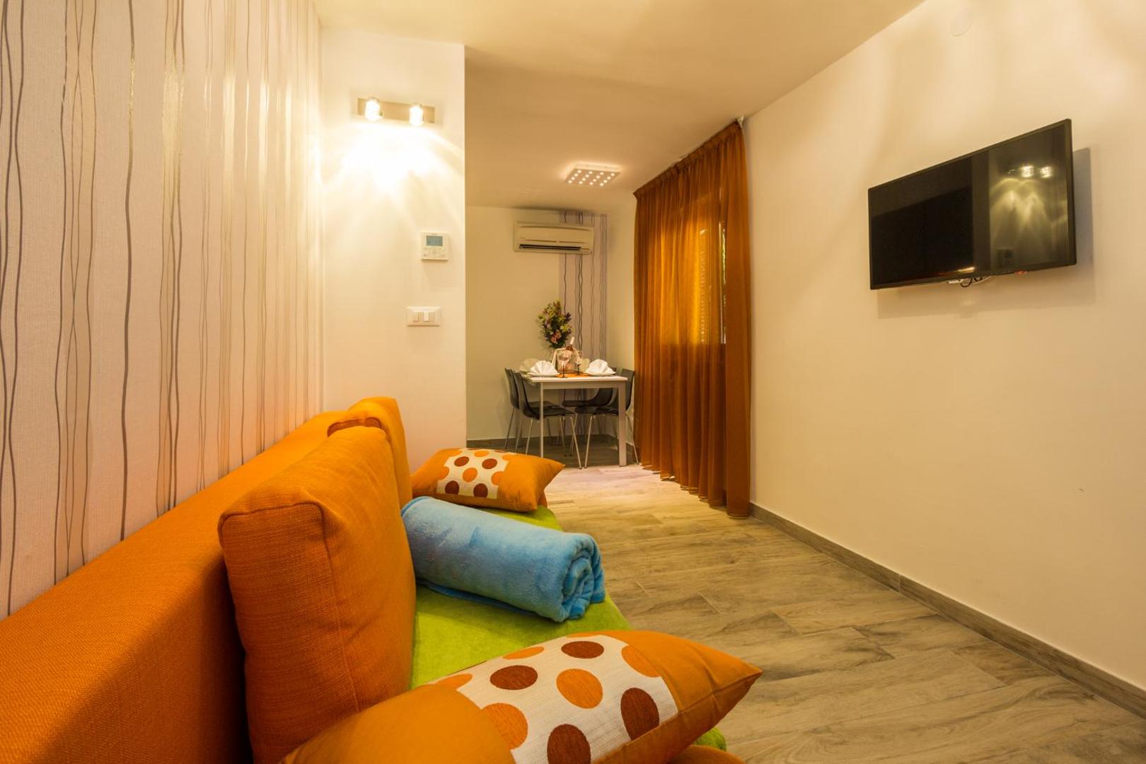 Aparthotel Gimi 6