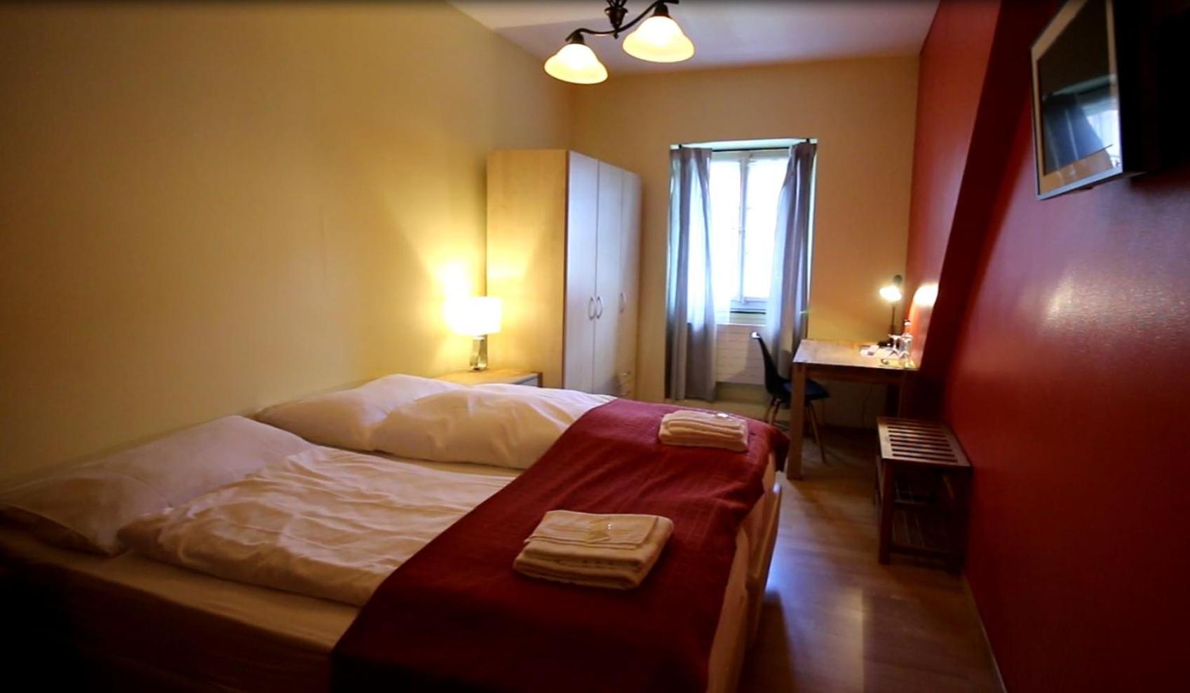 Gasthof Bären Aarburg last Check in 2100 pm 6