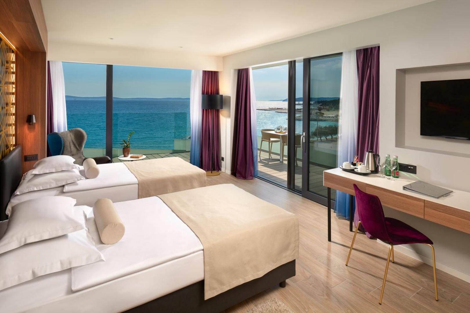 Amphora Hotel 3