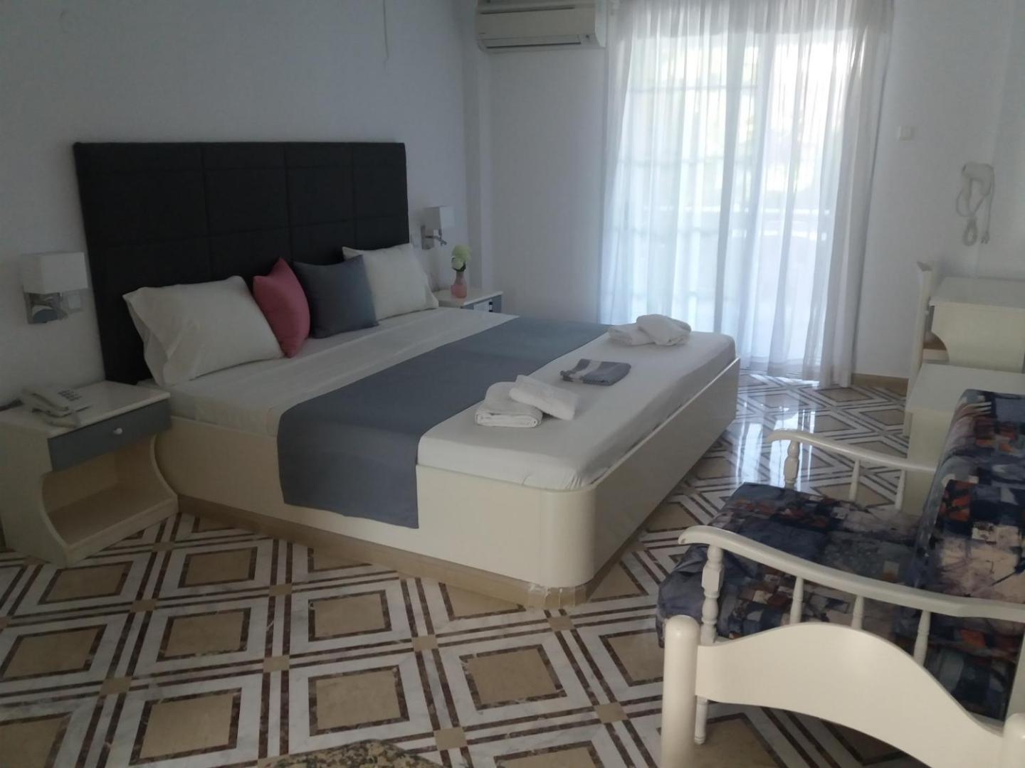 Pegasus Hotel 7