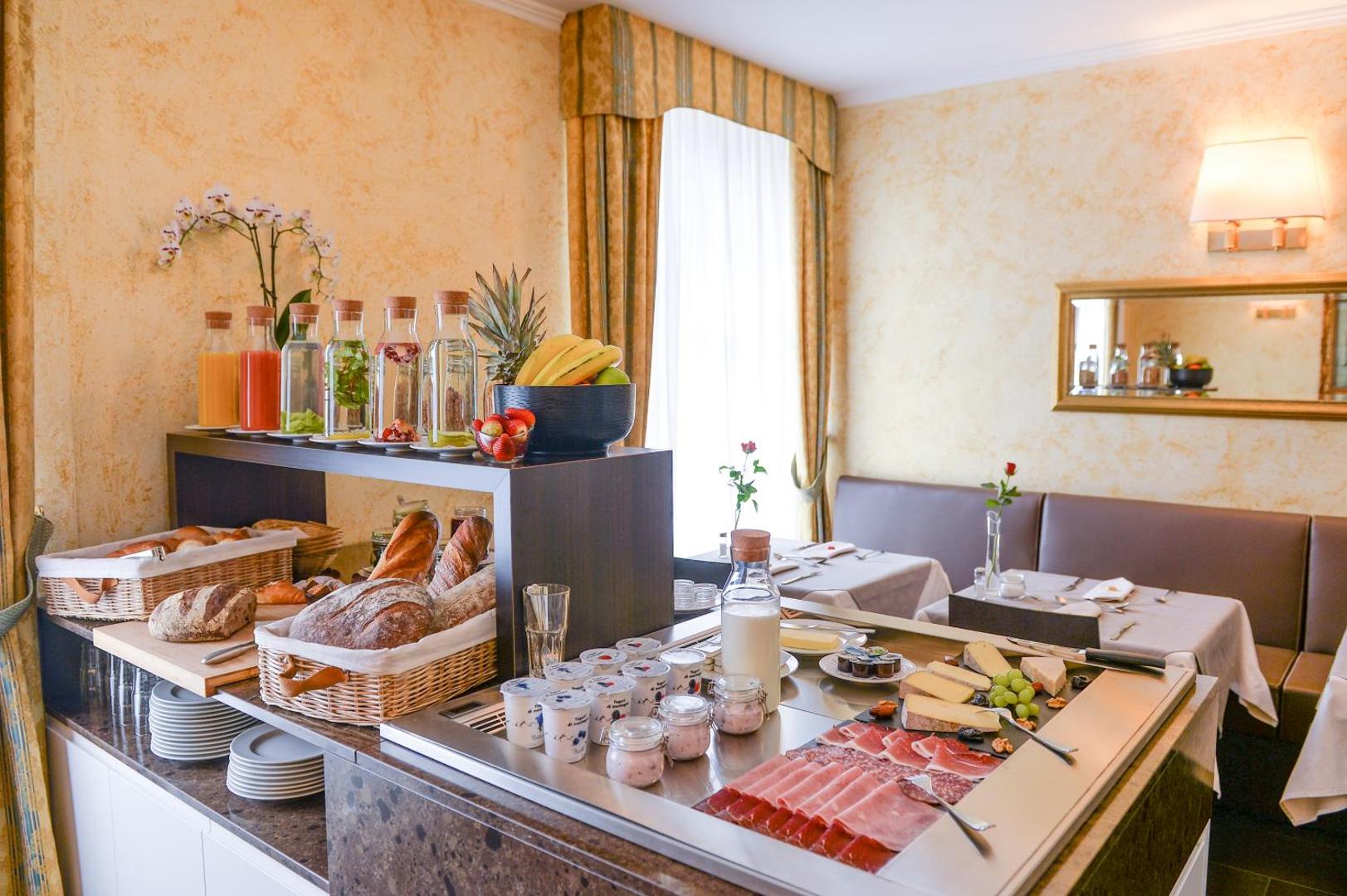 Hotel Millennium 7