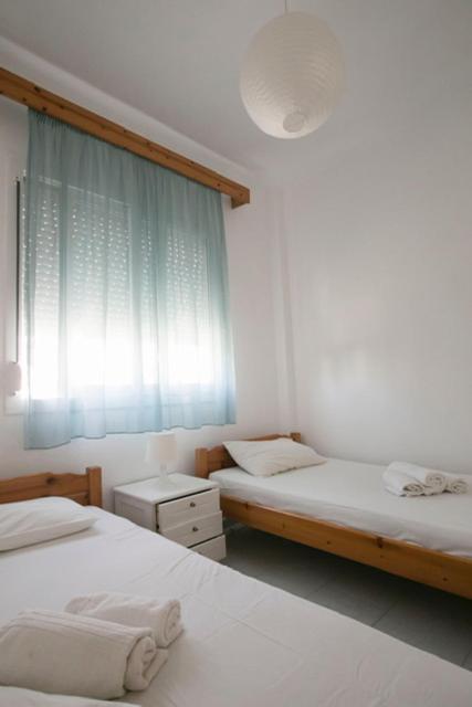 Antonia Rooms 8