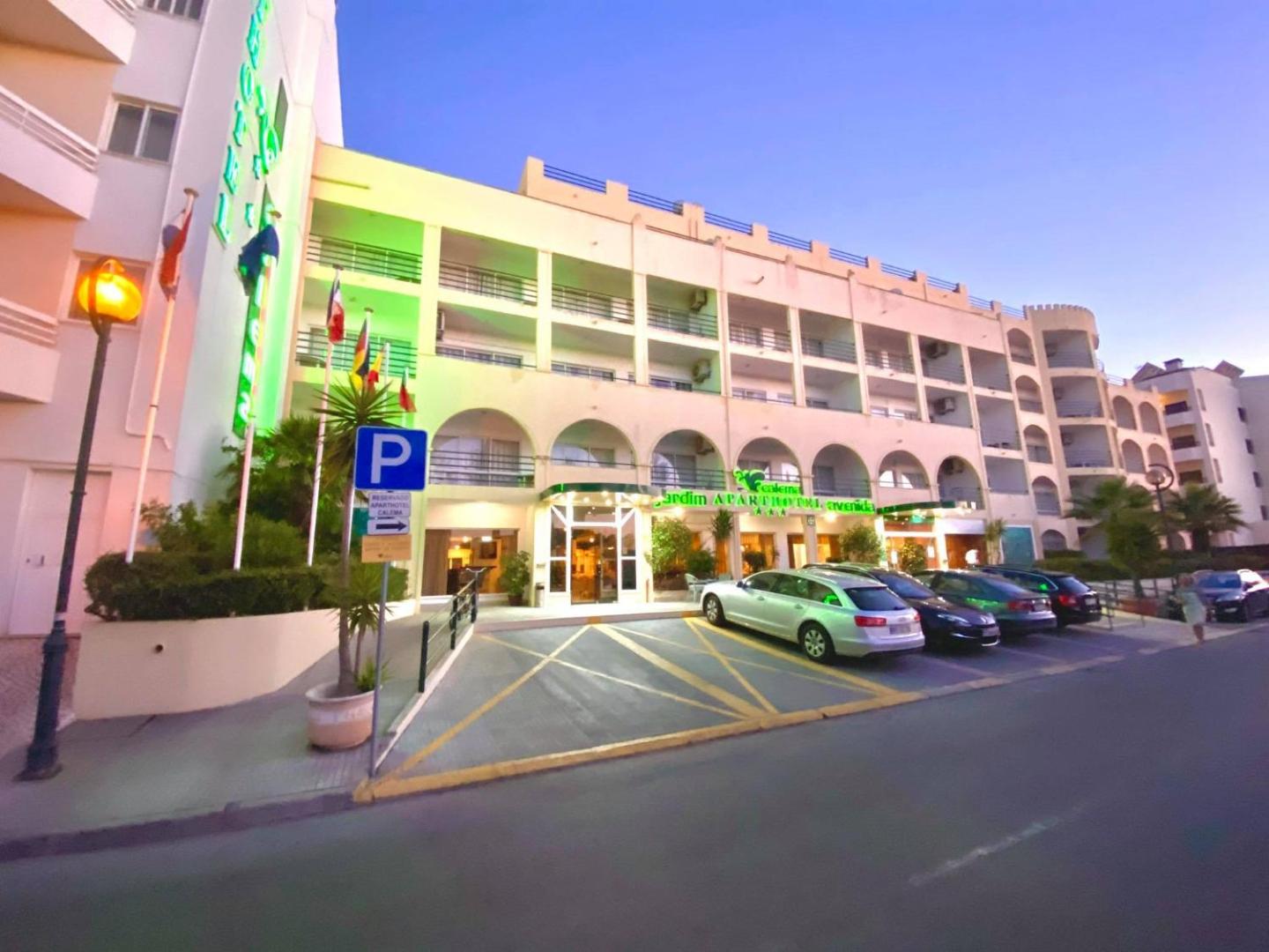 Aparthotel Calema Avenida Jardim 8
