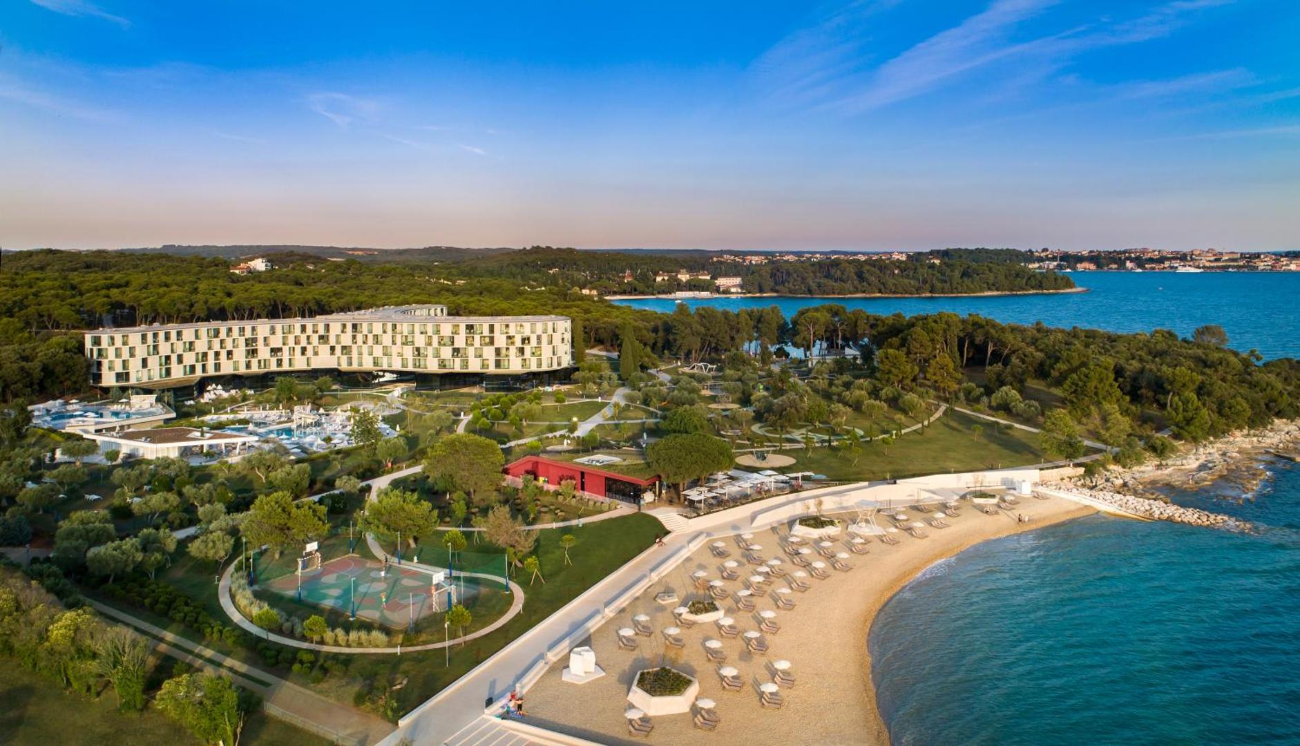 Maistra Select Family Hotel Amarin 4