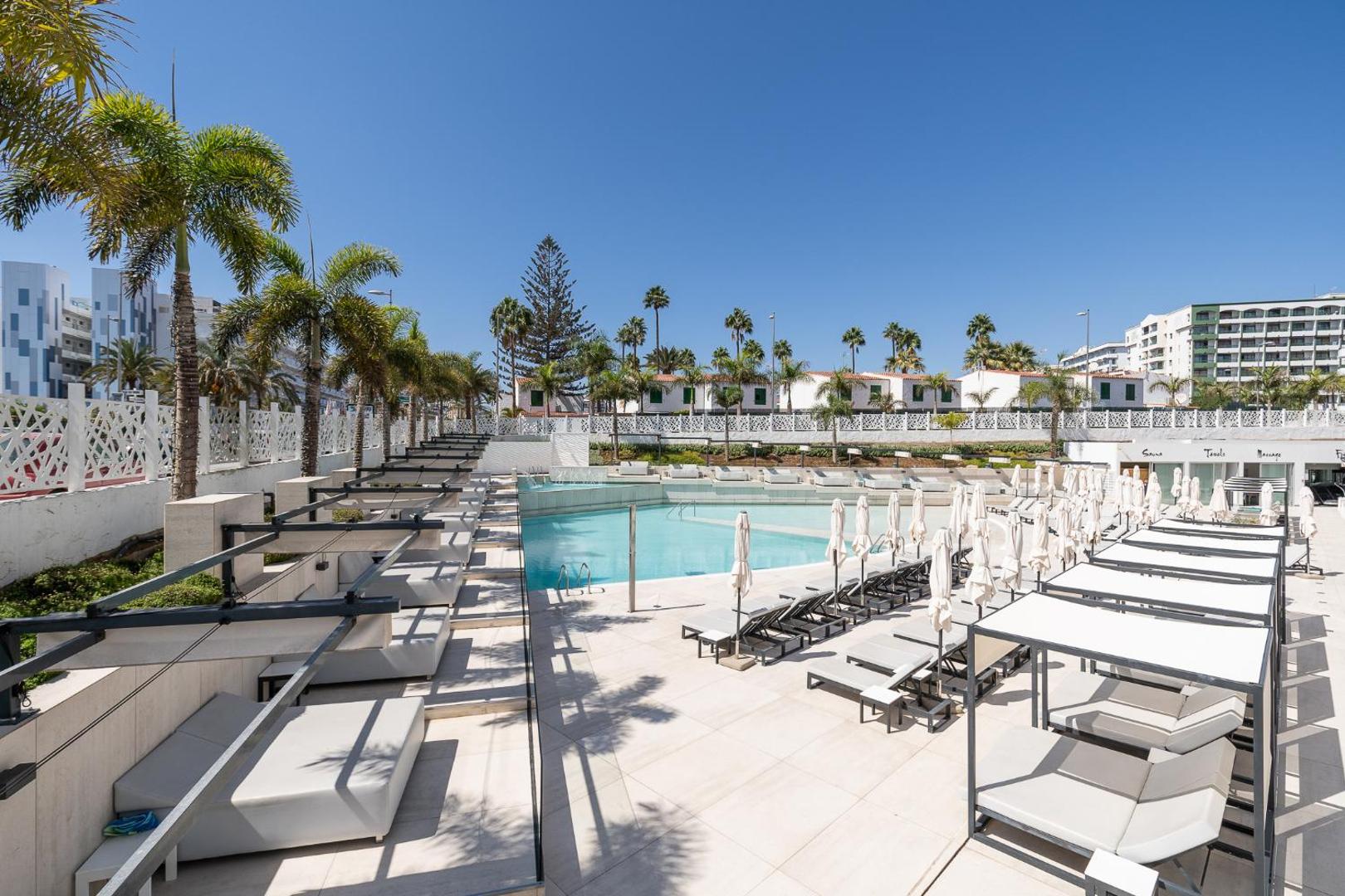 Hotel Caserio 7