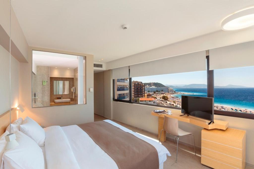 Cactus Hotel 7