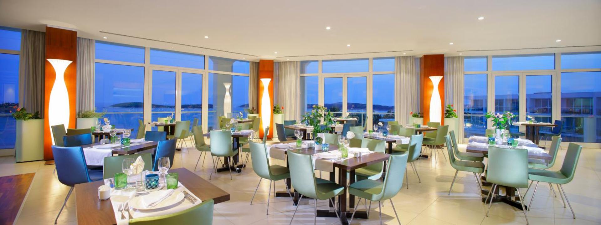 Amfora Hvar Grand Beach Resort 5