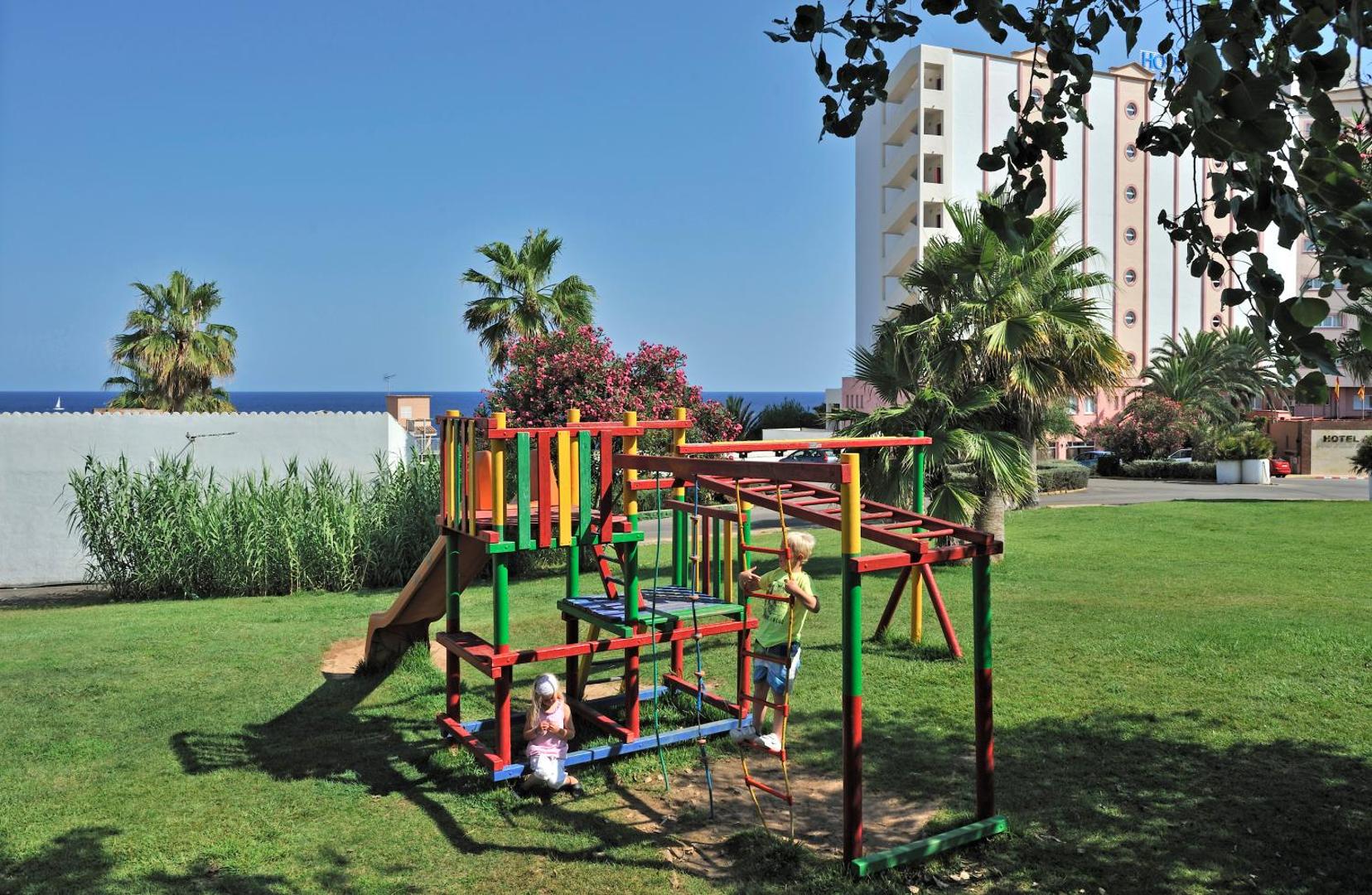 Globales America, Calas de Mallorca (updated prices 2026) 7