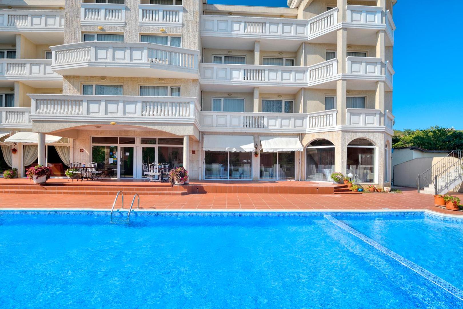 Alekta Hotel - Free Parking 4