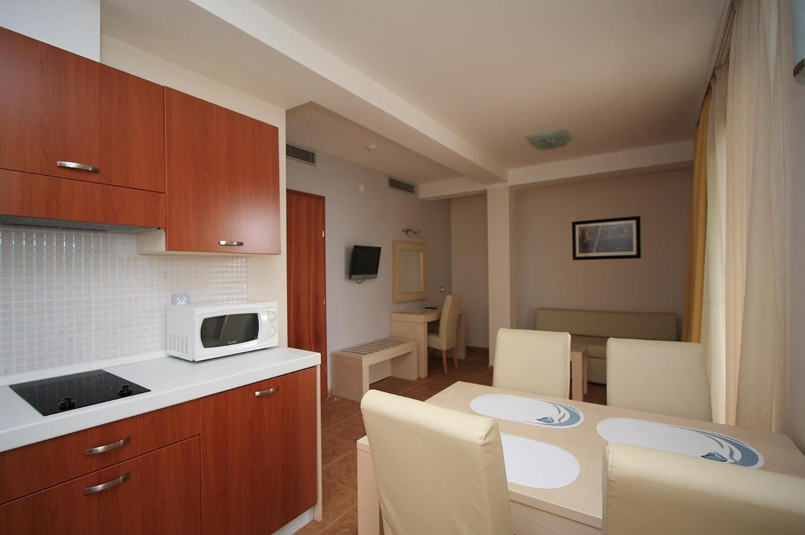 Aparthotel Natalia Podgora 5