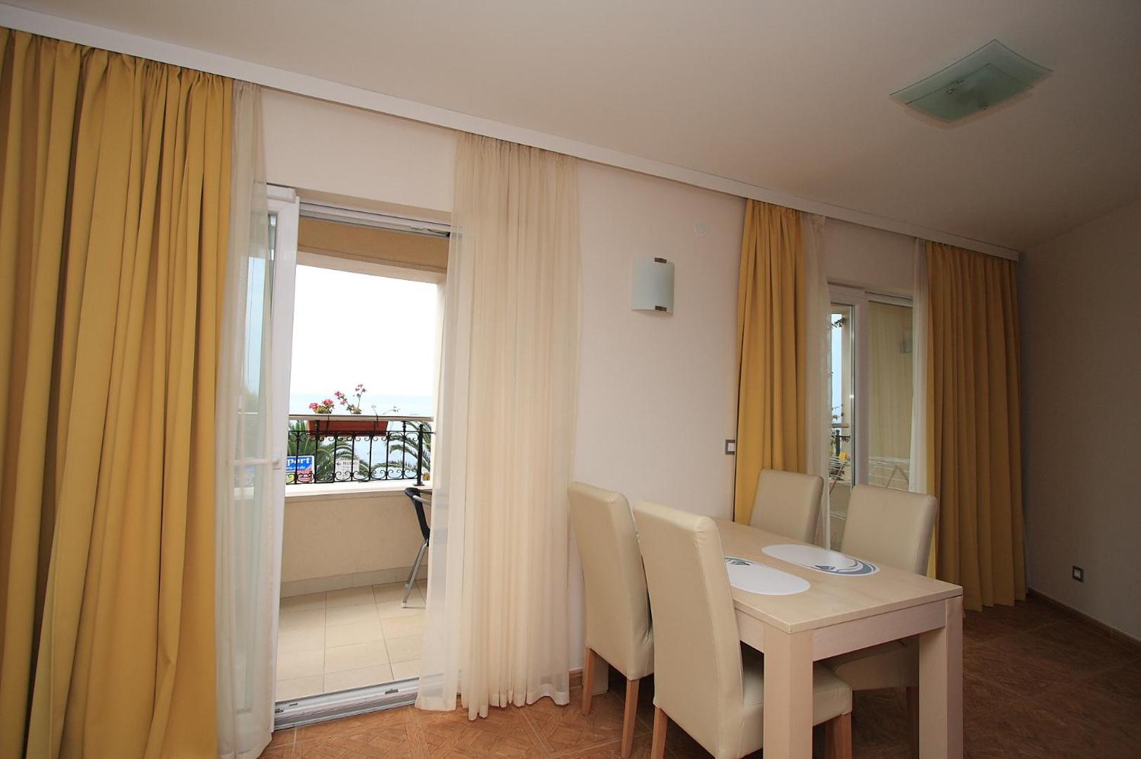 Aparthotel Natalia Podgora 4