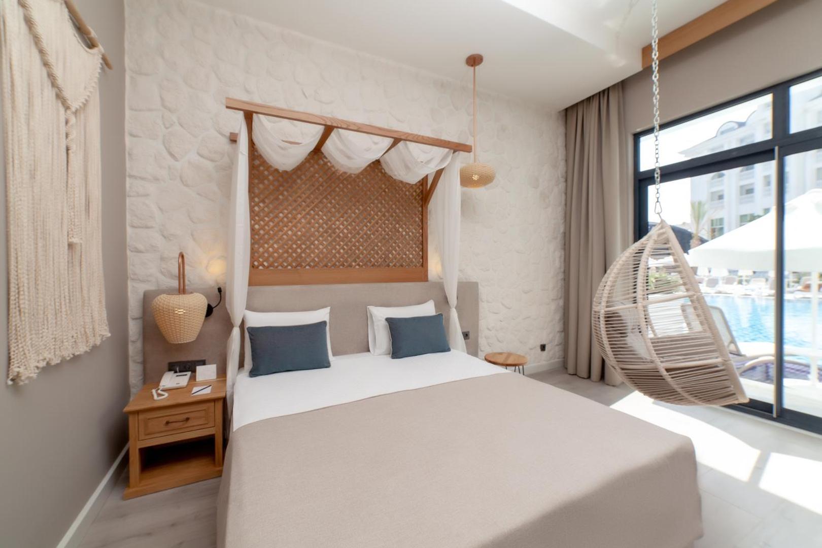 Side Royal Style Hotel 3