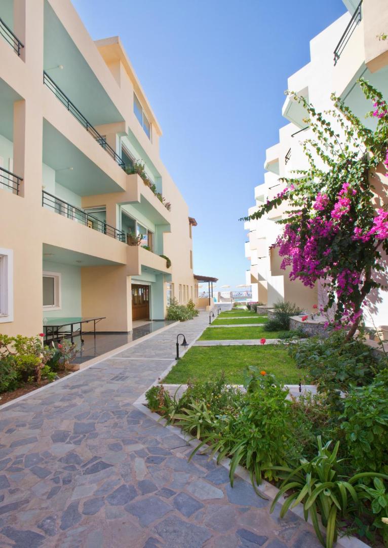 Dedalos Beach Hotel 8