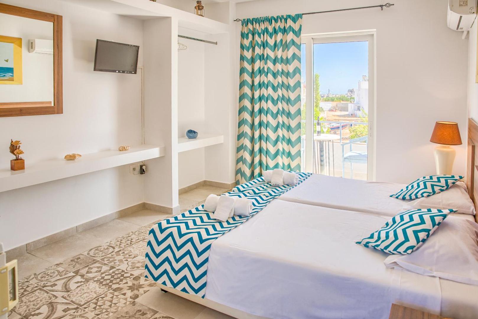 Tommy's Rooms 6