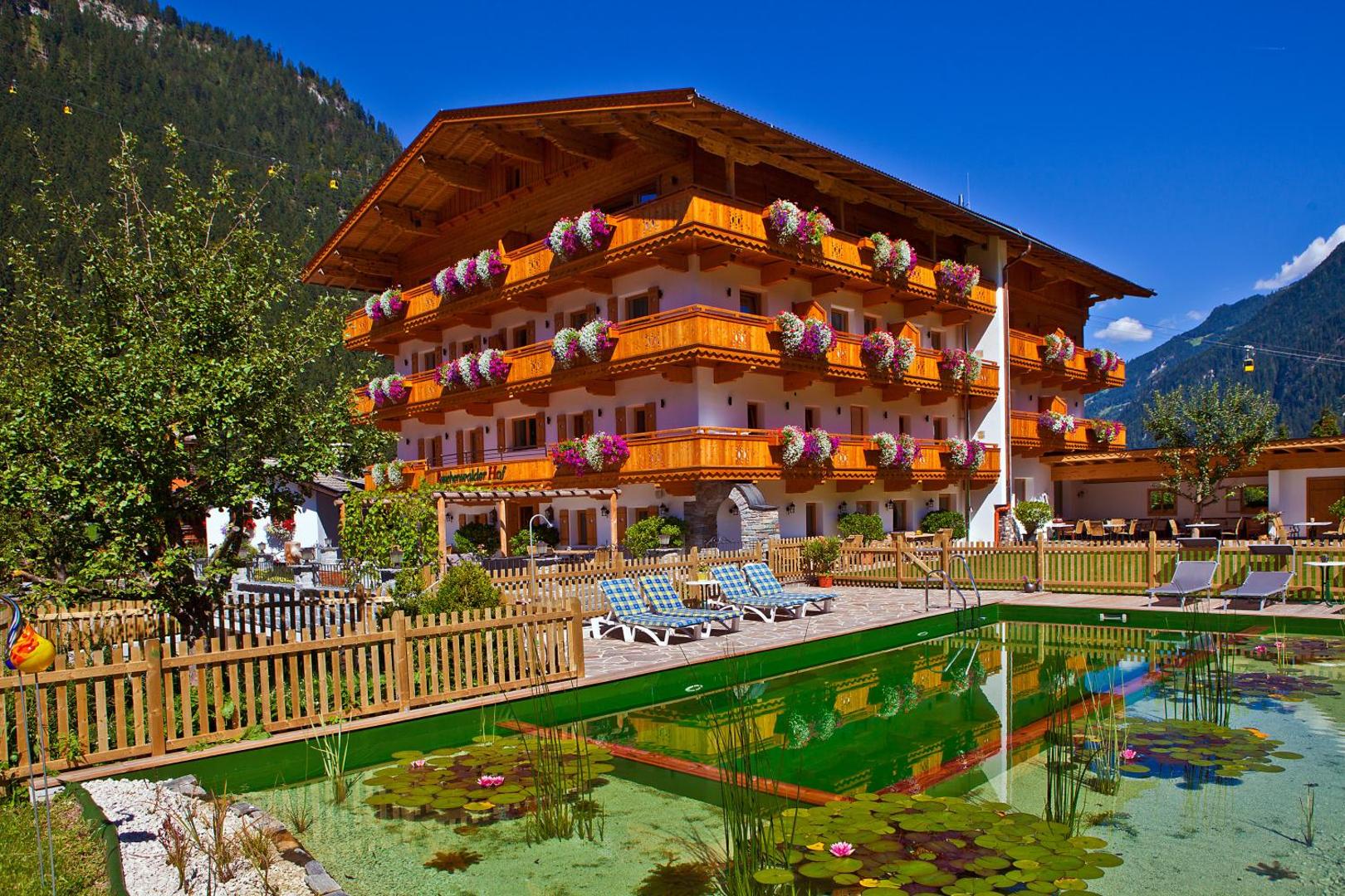 Landhotel Rauchenwalderhof 8