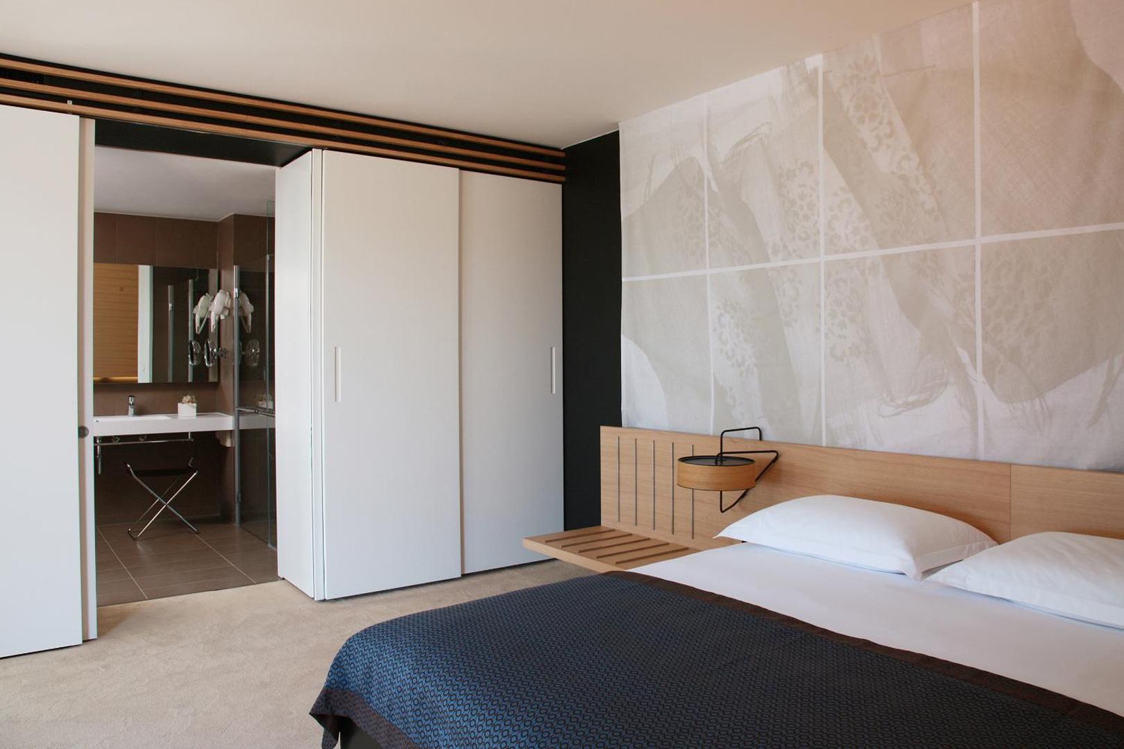 Lone Hotel by Maistra Collection 8